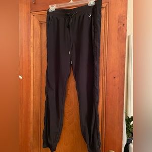 GapFit Women’s Joggers
